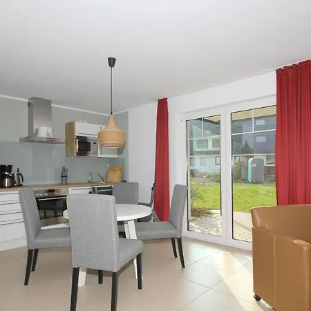 Strandnahe Mit Terrasse, Gratis Nutzung Vom Ahoi Erlebnisbad Und Sauna In Sellin - Rex Rugia 14-1 Lobbe